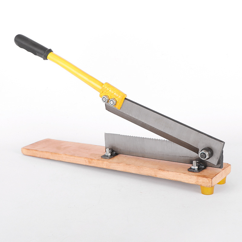 A manufacturer of household manganese steel guillotine knives and commercial integrated thickened flat-mouthed gate knives for cutting bones, chicken, duck, fish and herbs Application Scenario