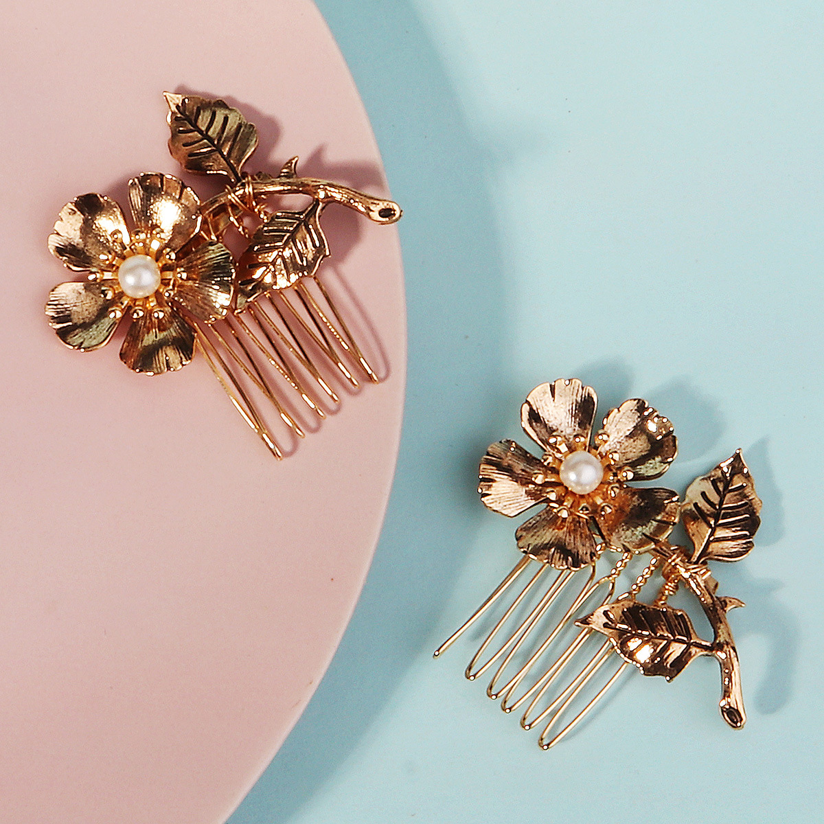 Korean accessories, ins hairpins, bangs, small hair clips, metal hair combs, retro and fresh floral small hair combs for women details Picture
