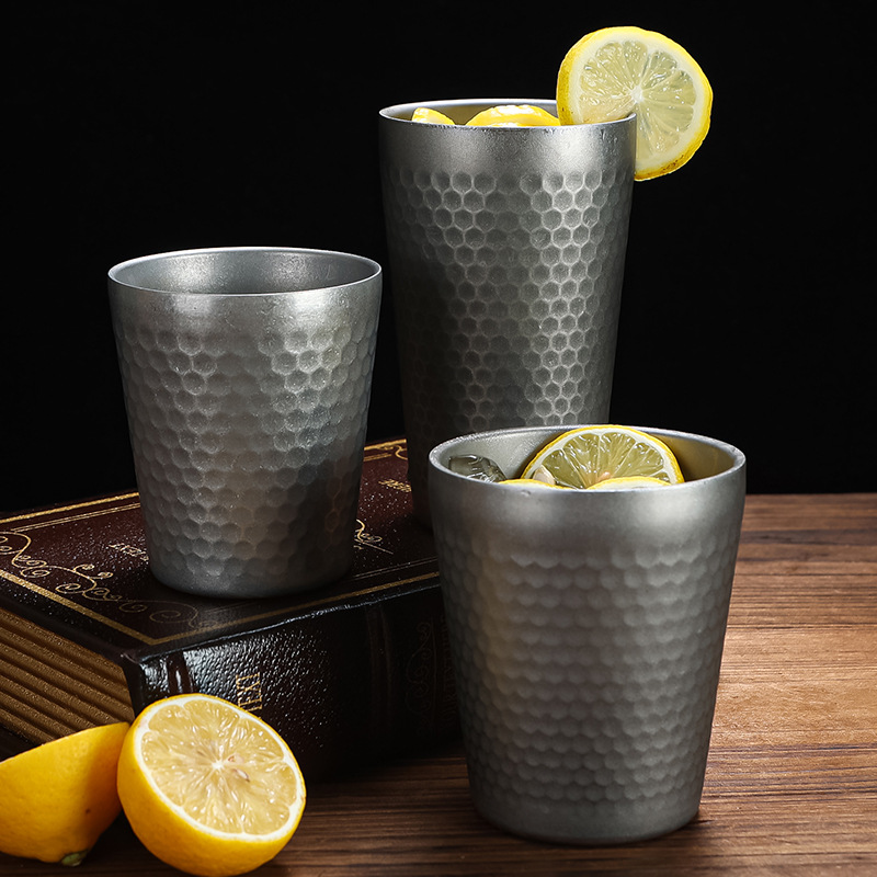 Retro stainless steel diamond-patterned cups, water cups, tea cups, juice cups, beer mugs, aged snowflake grey, portable for outdoor use Application Scenario