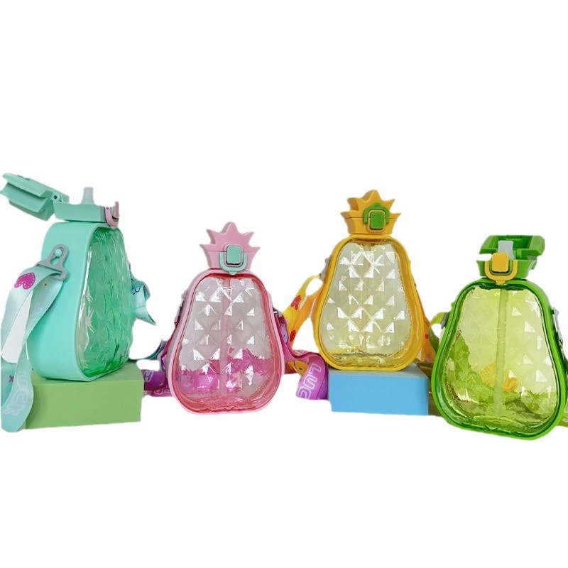 Factory direct sales, high appearance level pineapple straw plastic water cup, portable backpack water bottle for both boys and girls, advertising cup Item Picture