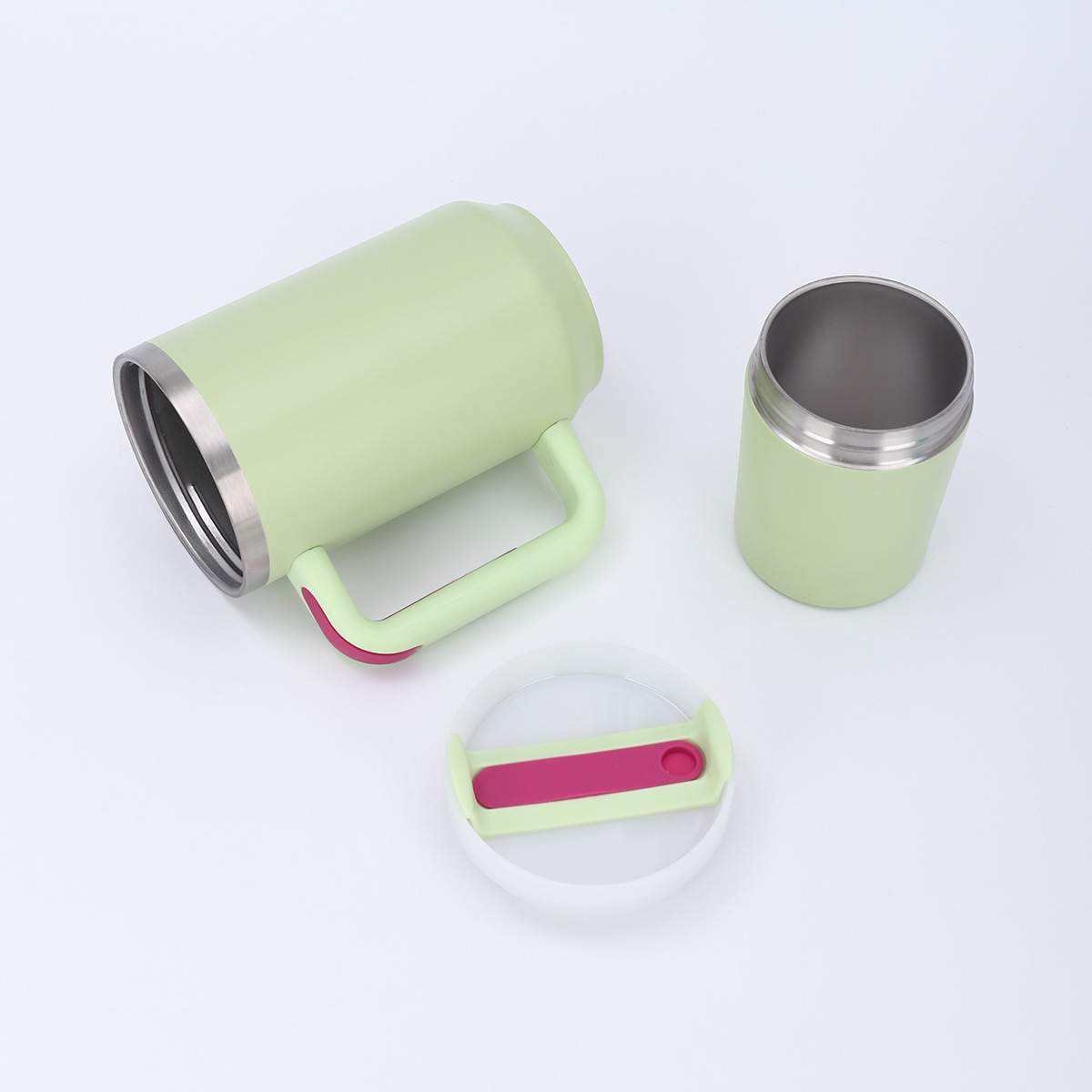 304 stainless steel insulated cup, outdoor portable large-capacity sports ice cup with handle and straw, double-section car cup Application Scenario