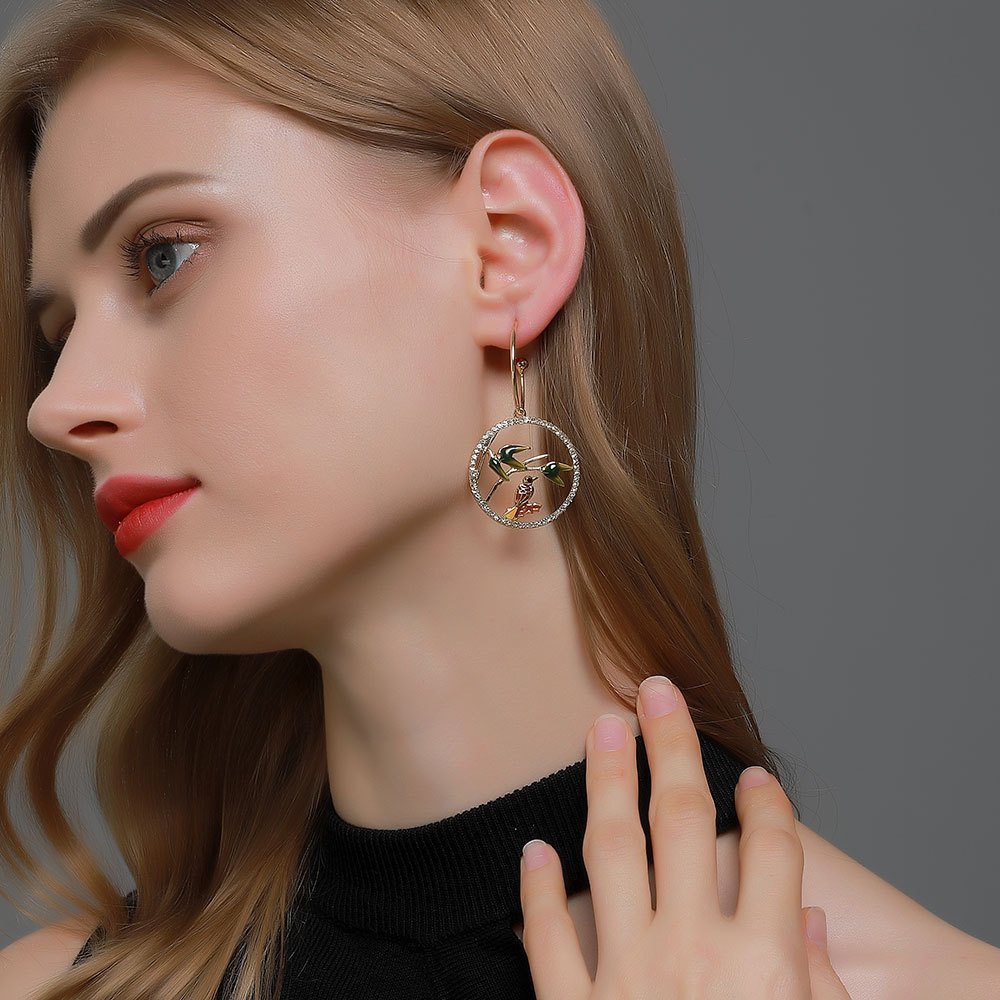 Retro Chinese-style alloy diamond-encrusted branches, little birds, high-end new Chinese-style round earrings, simple women's earrings and earrings details Picture
