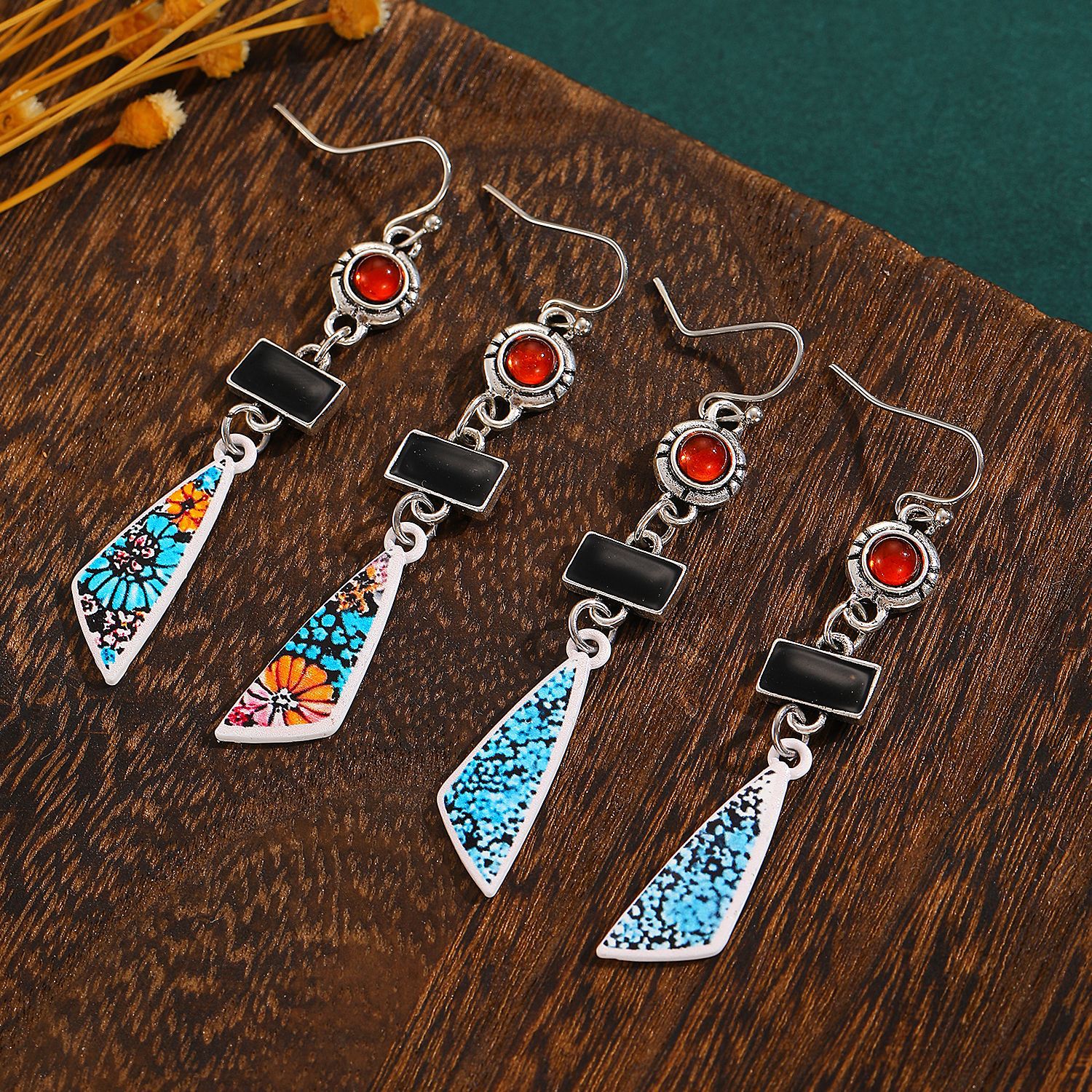 European and American cross-border jewelry, retro ethnic style, creative, niche and individual earrings, women's geometric patchwork color-blocking earrings and accessories Specification drawing