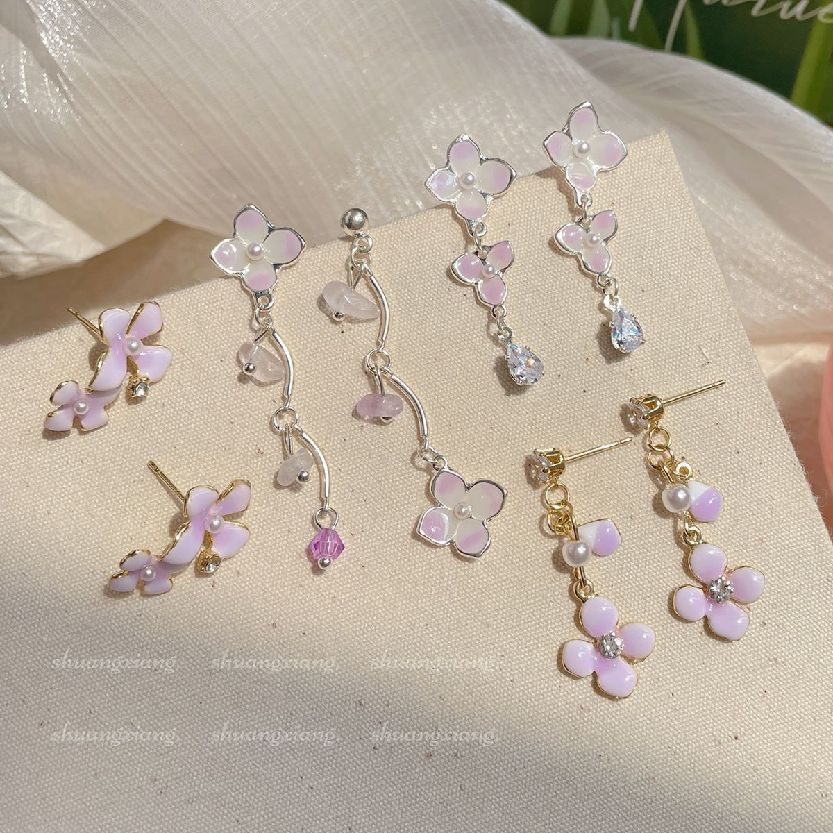 Summer fresh hydrangea earrings for women, new silver needle, light luxury, niche and sweet hydrangea petal long tassel earrings full figure