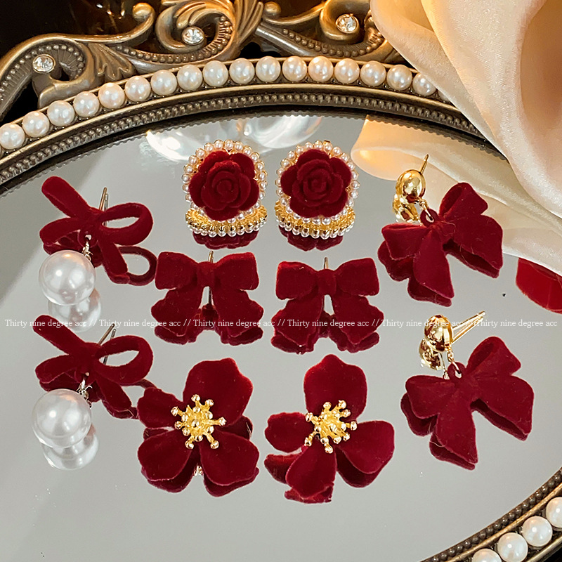 Wine red velvet bow stud earrings, 2024 New New Year atmosphere pearl earrings, flower earrings and earrings details Picture