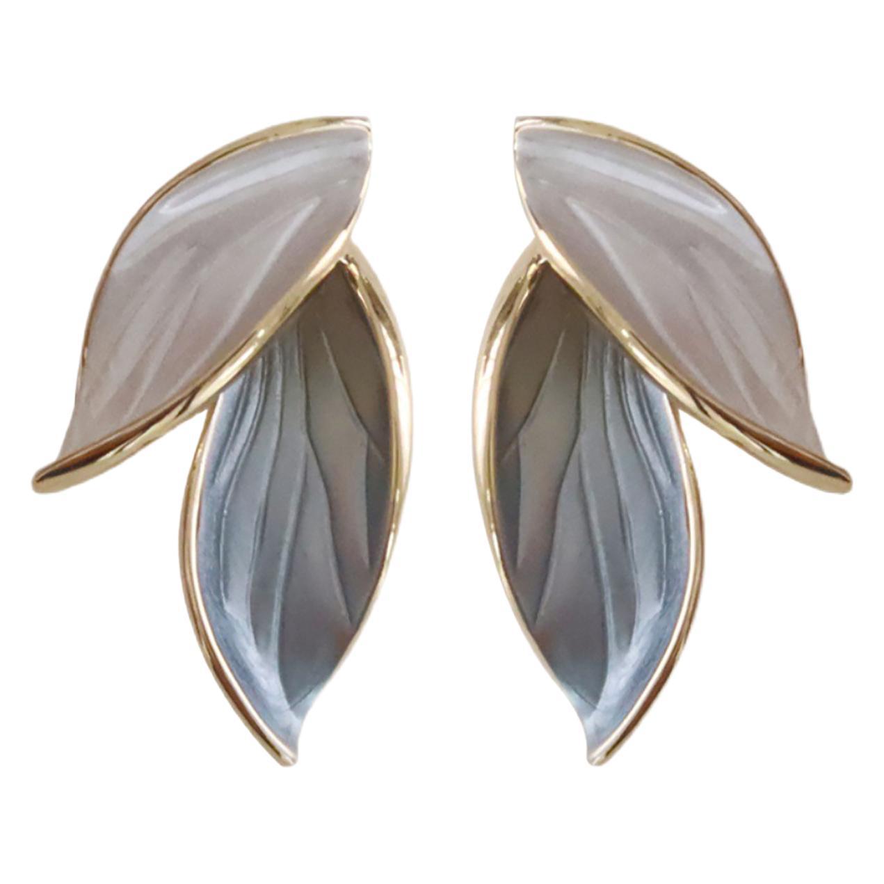 The 2025 new elegant leaf ear studs for ladies feature a fashionable Japanese and Korean style. Made of 925 sterling silver, they are perfect for outdoor wear Item Picture