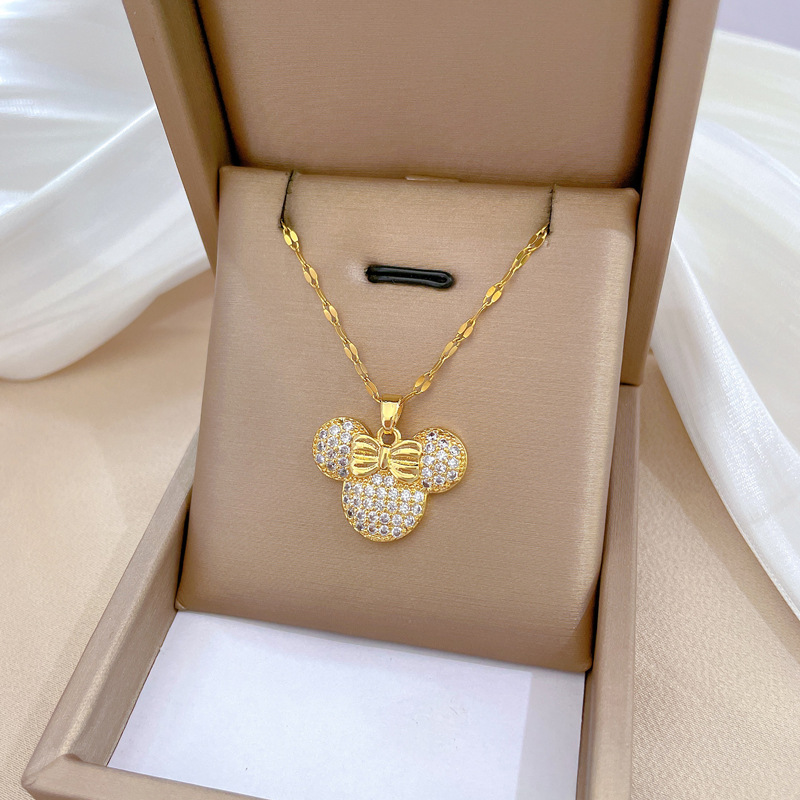 【 Titanium Steel 】 Light luxury style, luxurious, full of diamonds, cute mouse necklace, versatile collarbone chain for female Internet celebrities, titanium steel chain Application Scenario