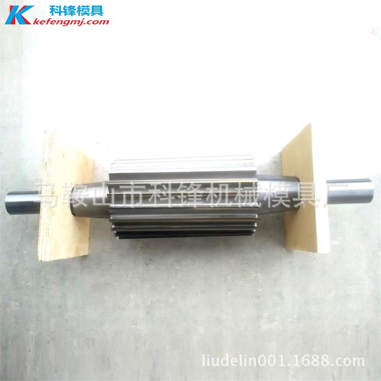 The sturdy and practical pelletizer, rotary knife granulator 083, with its rotary knife is wear-resistant and durable Specification drawing