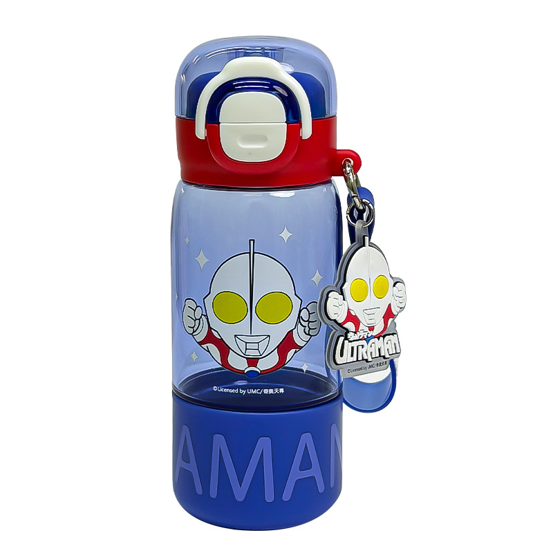 Classic Ultraman series Fun plastic cup, sturdy cup ring for easy carrying, independent doll lock design water cup Application Scenario