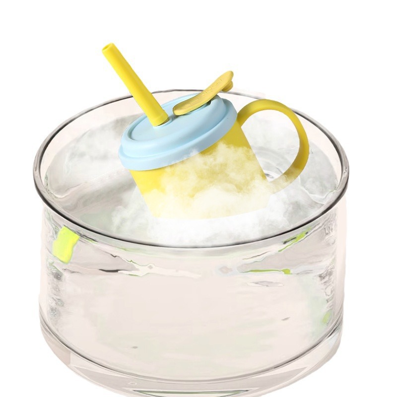 Wholesale silicone children's durable, portable handle, infant straw cup, silicone cute water cup with high appearance level Item Picture