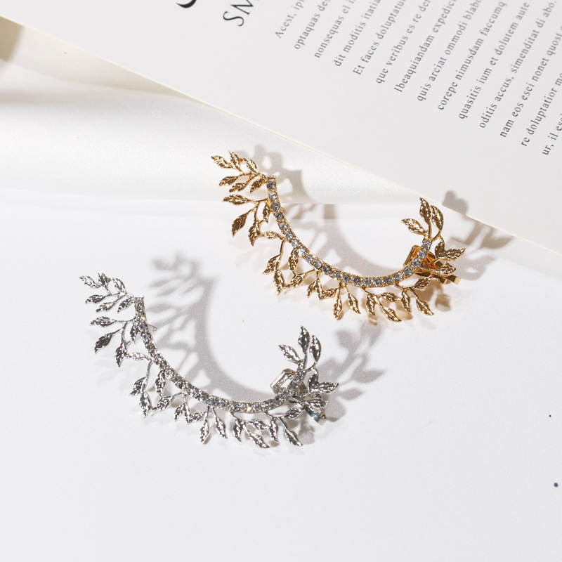 Cross-border new earrings: Elegant leaf diamond-encruted stud earrings, women's creative single, bold and exaggerated ear hooks and ear clips details Picture