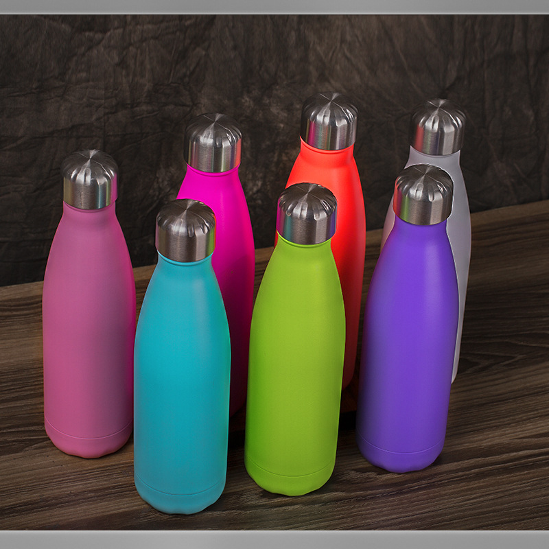 500ml sports water cup, 304 stainless steel anti-scratch plastic-coated cola bottle, insulated cup, supports logo printing Application Scenario
