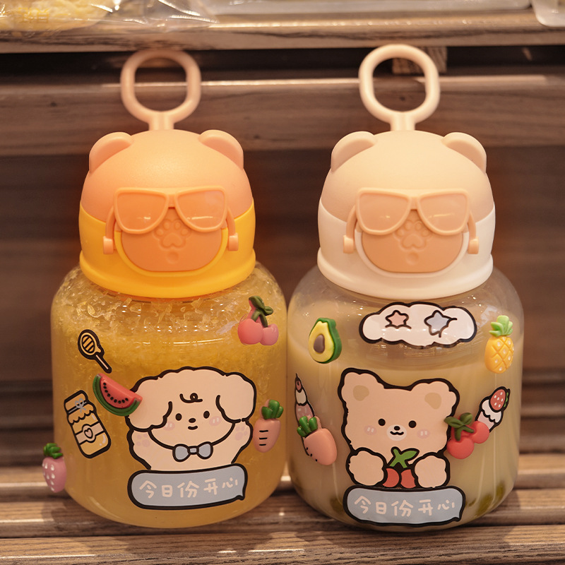 New fashionable and cute plastic water cups for students, boys, girls and children, large-capacity glasses, bear bouncing cartoon straw cups full figure