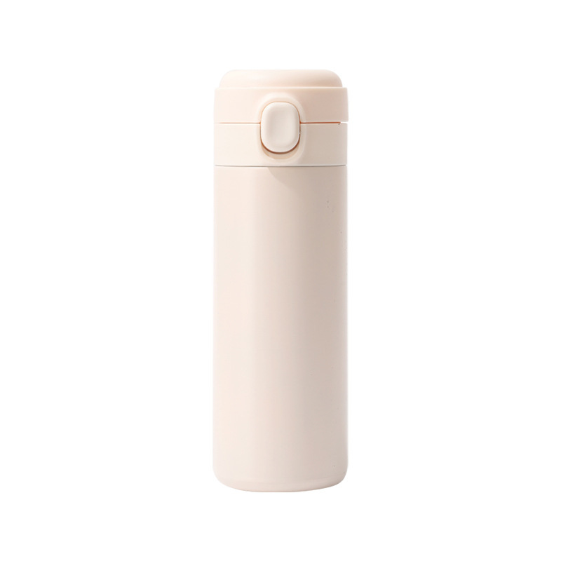 Cute Bear Card Tong 304 stainless steel insulated cup, portable bouncing pea cup, custom-made trendy cup for boys and girls Application Scenario