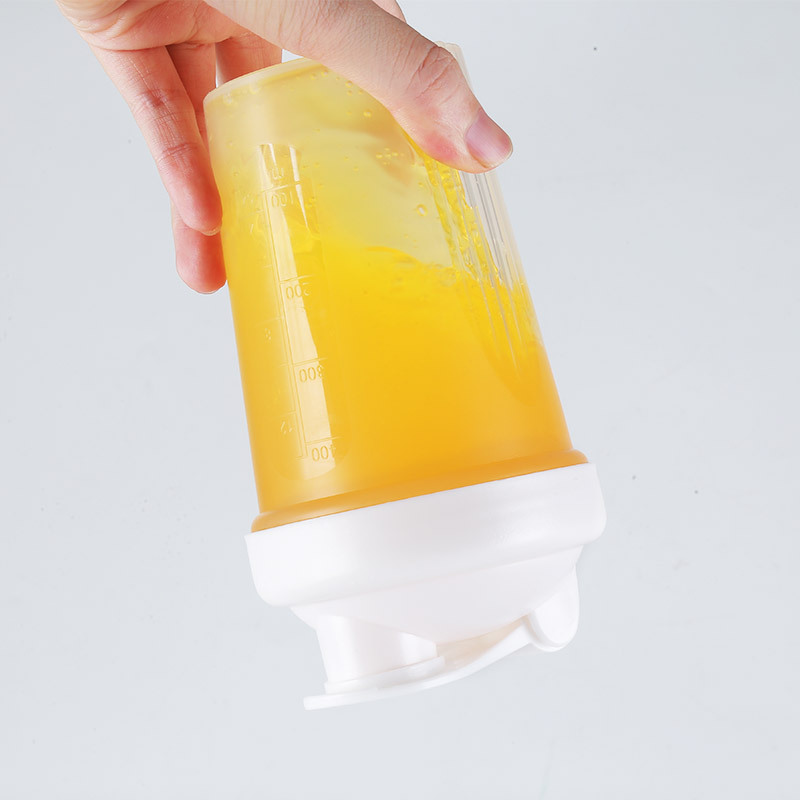Wholesale of portable flip-top plastic sports water cups, 400ml sports shaker cups, large-capacity fitness cups, shaker cups details Picture