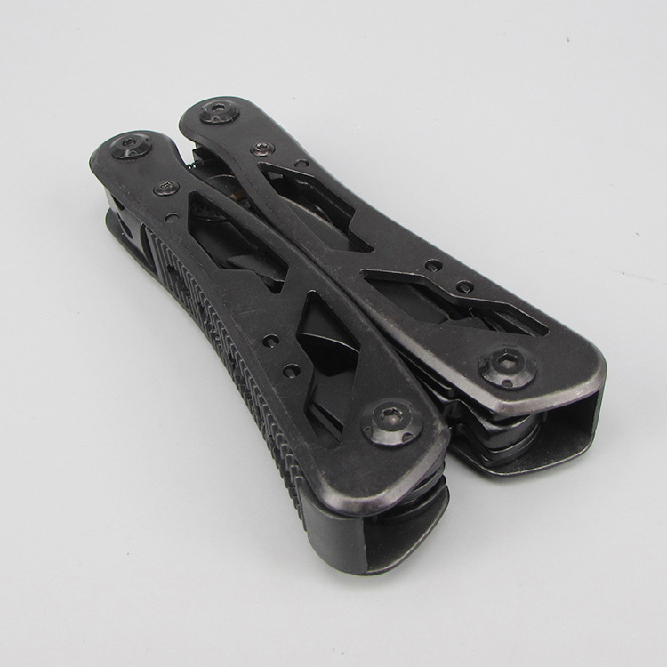 【 In Stock 】 Stainless steel hollowed-out blackened multi-functional knife pliers, multi-functional pliers, multi-purpose pliers with screwdriver bits Application Scenario