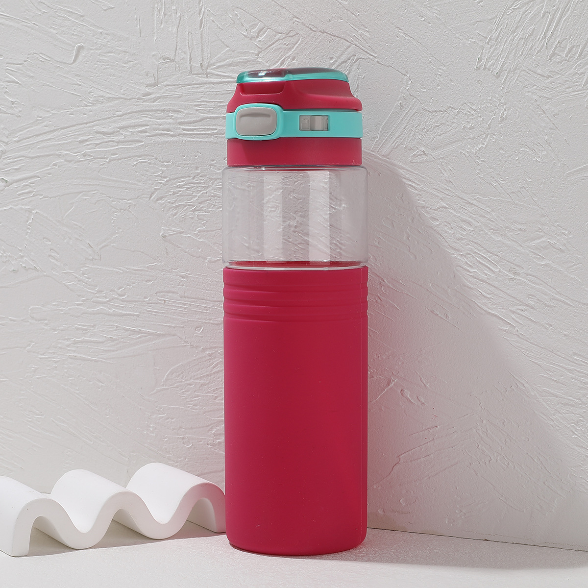 The manufacturer is selling new plastic cups, children's water cups, summer student spouts, cold water cups, portable cups and wholesale straw cups Application Scenario