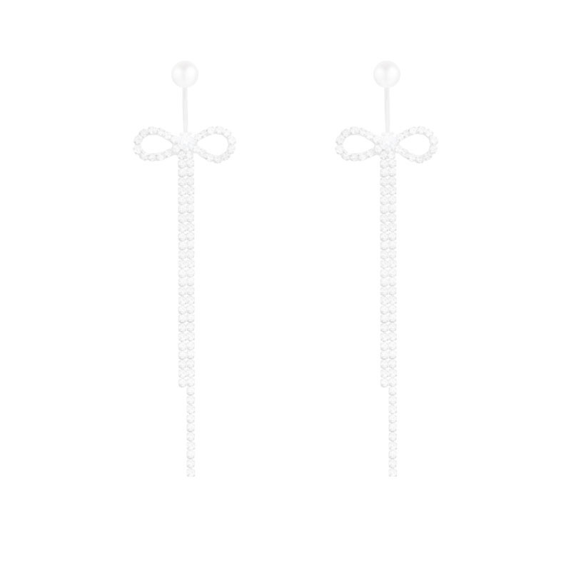 Versatile and exquisite bow tassel earrings for autumn and winter, exuding a high-end and fashionable charm. Sweet and cool style earrings and accessories for women Item Picture