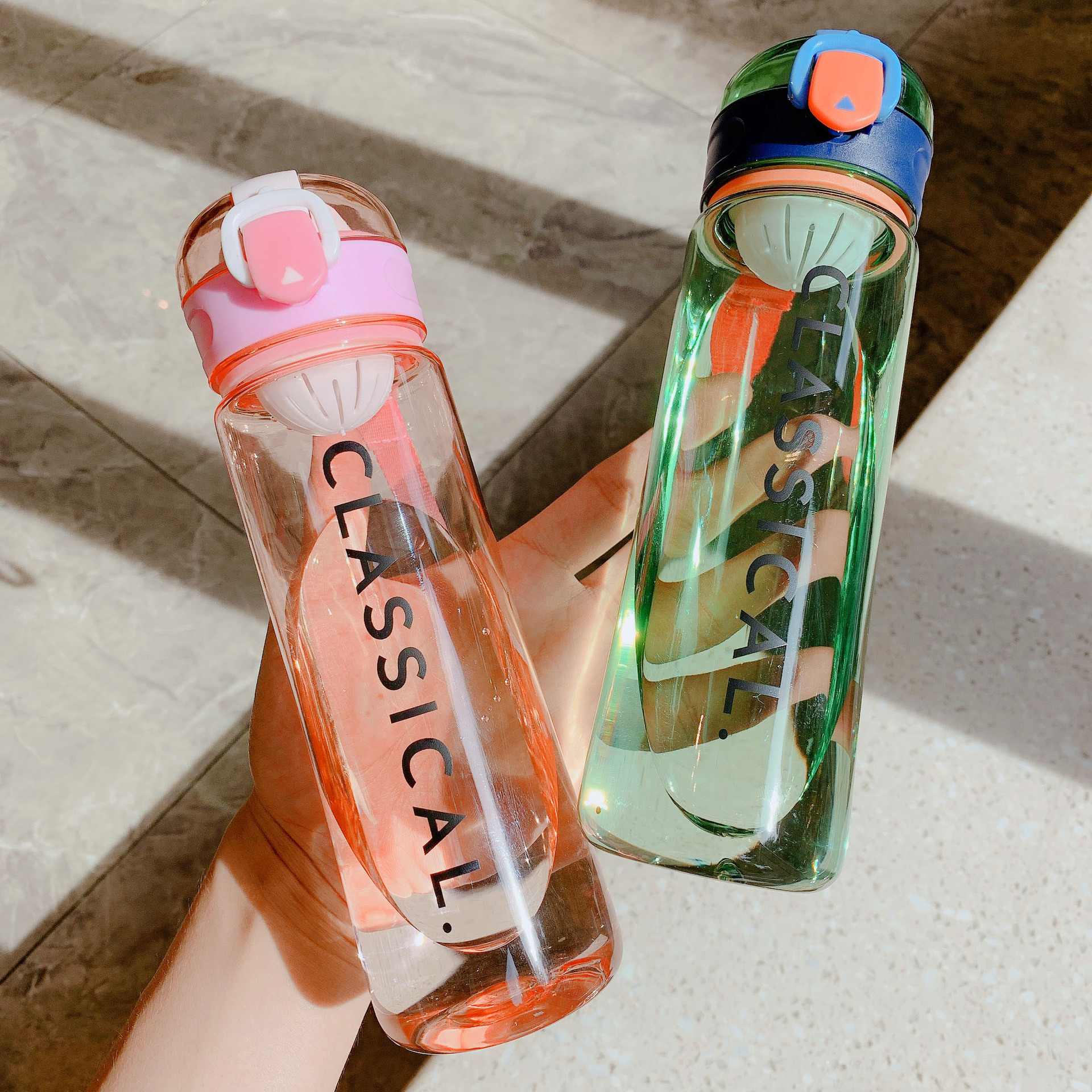 This is an Instagram-worthy plastic water cup with a high level of appearance. It is a simple and portable Korean-style tea strainer cup for sports Application Scenario