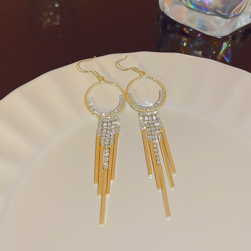 Niche design sense, fashionable and trendy bestsellers, geometric round tassel earrings, high-end Korean style, versatile and popular earrings Specification drawing
