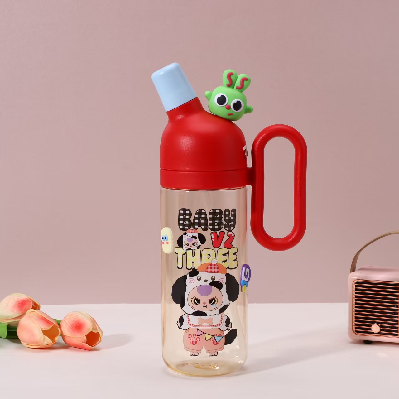 Summer high-appearure-level large-capacity cartoon water cup with handle, cute straw cup, children's water cup, three-year-old doll cup Specification drawing