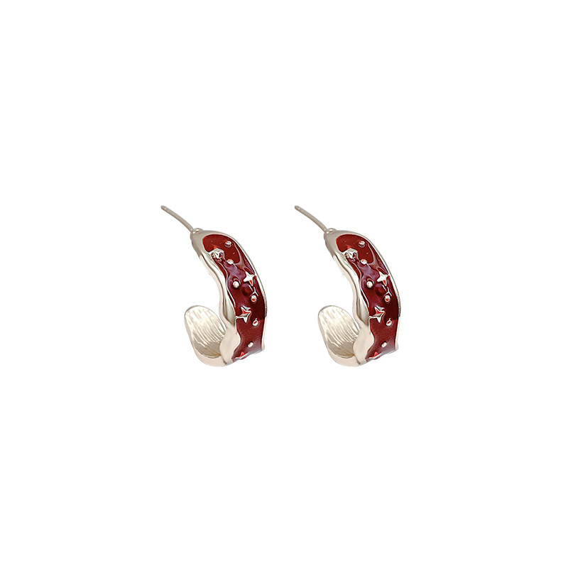French retro oil-dripping C-shaped earrings, a fashionable and niche design for women, are versatile and a popular accessory in the chanel-style fashion Item Picture