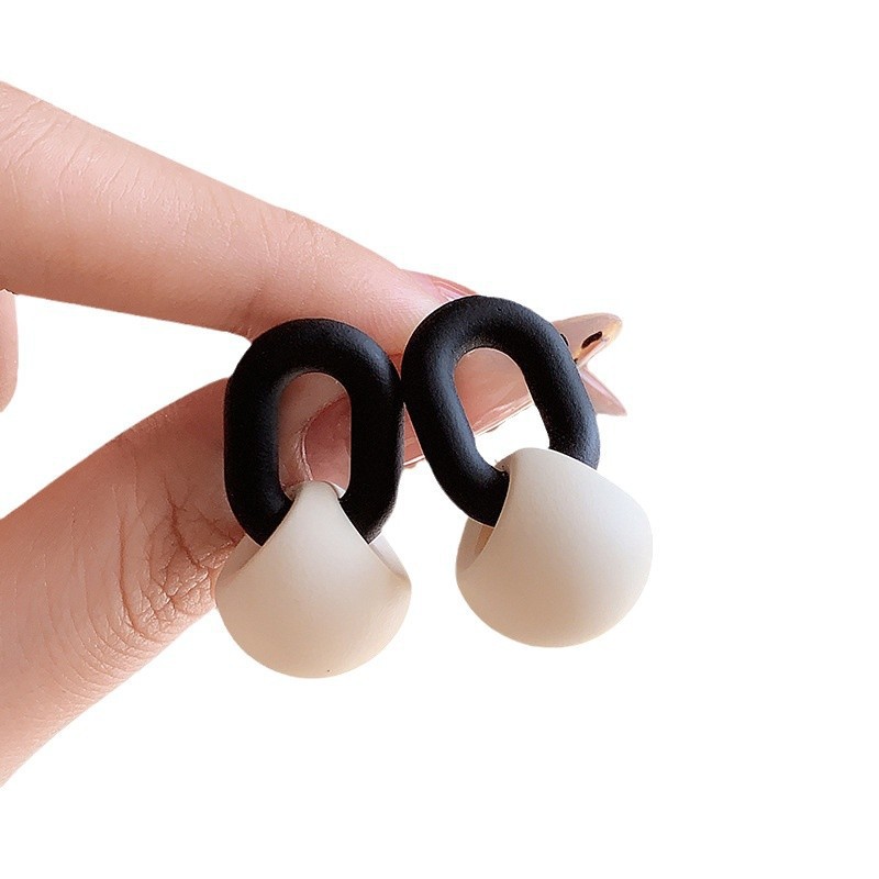 Korean Xiaoxiangqi quality earrings, women's flower stud earrings, simple, individual, trendy and retro camellia flower earrings and stud earrings wholesale Item Picture