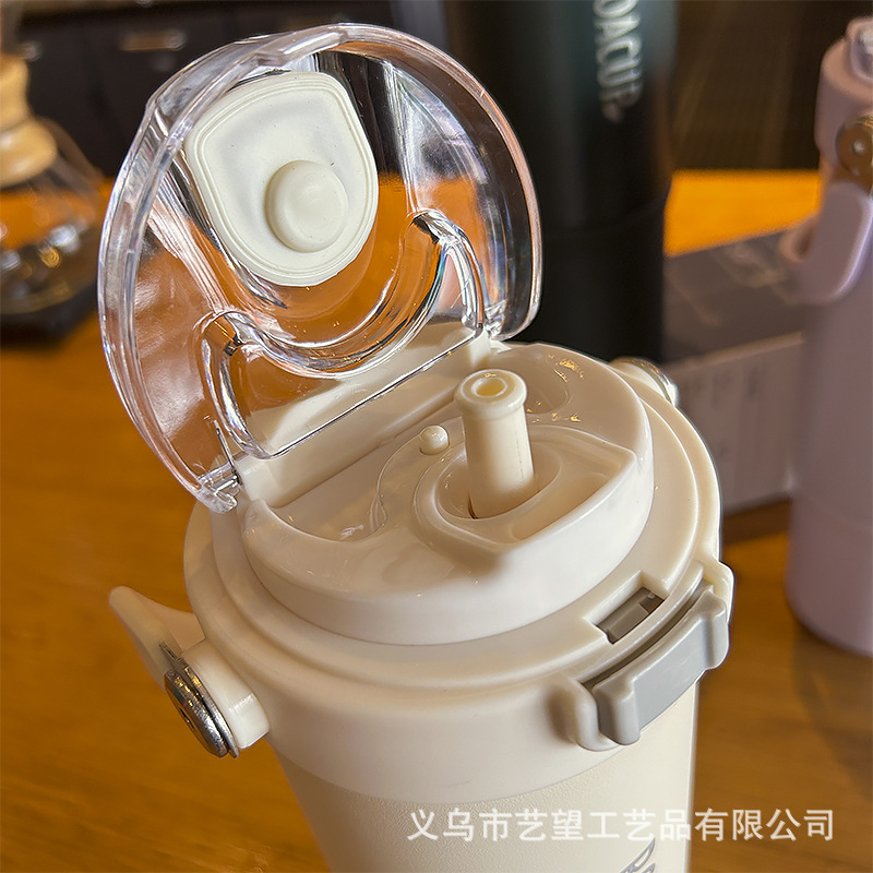 Cross-border exclusive 40oz large-capacity portable car cup, double-layer thickened 304 stainless steel insulated cup for portable sports Application Scenario