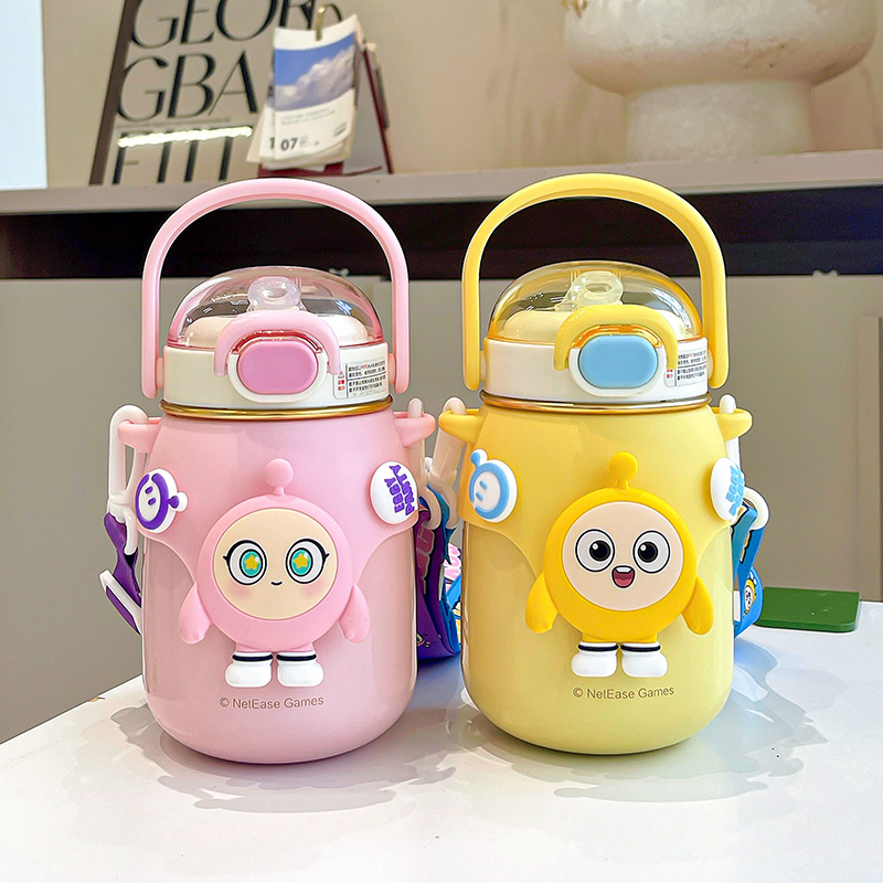 Authentic Egg Boy Party new insulated cup, cute cartoon children's cup, large-capacity student sports straw water cup full figure