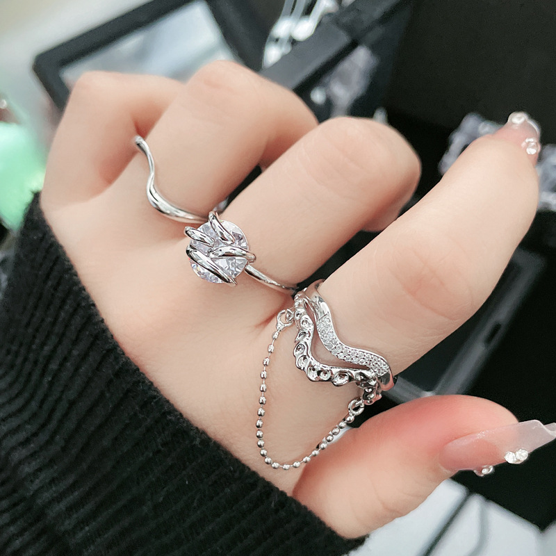 A niche design chain tassel zircon open ring for women, a light luxury, exquisite and fashionable ink-style ring trend Specification drawing