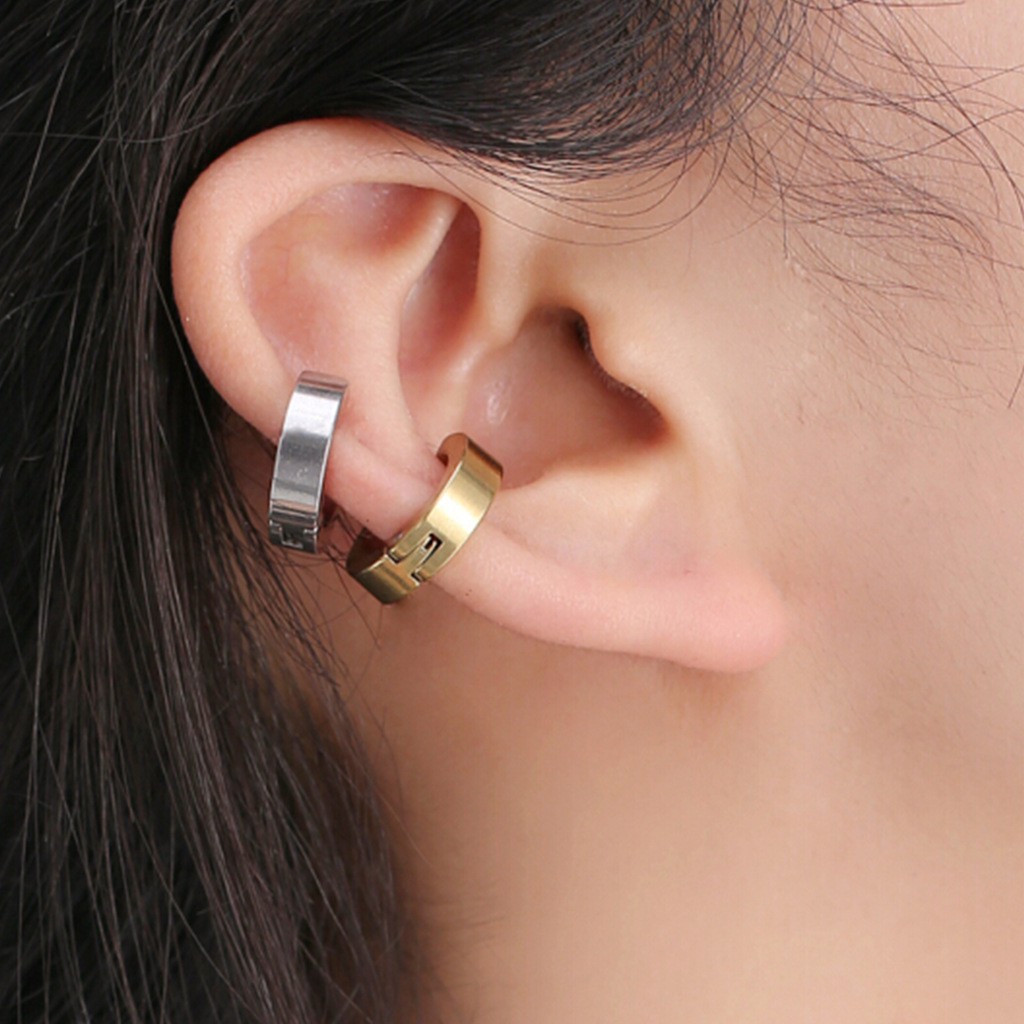 Korean fashionable titanium steel non-fading ear clips, no ear holes, men's ear bone clips, women's cross-border earrings and earrings from Europe and America wholesale full figure