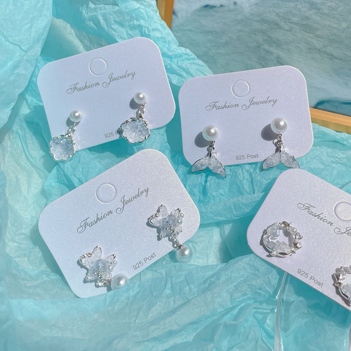 Fresh and delicate ocean crystal earrings, women's silver needle, niche design, exquisite and versatile, shell and starfish high-end earrings Application Scenario