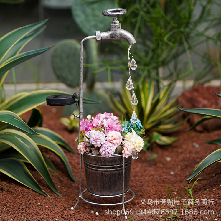 New Amazon solar shower head, water bottle, faucet, water drop, flower pot light, lawn light, courtyard and outdoor garden light Application Scenario