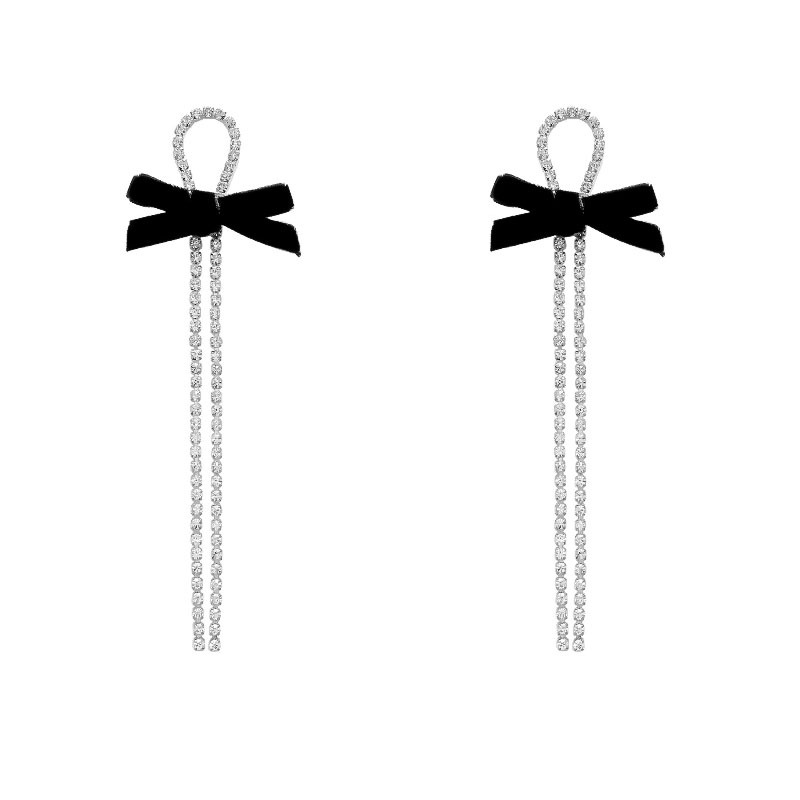 Light luxury and exquisite bow tassel earrings, high-end and elegant autumn and winter, versatile earrings, niche design, stud earrings for women Item Picture