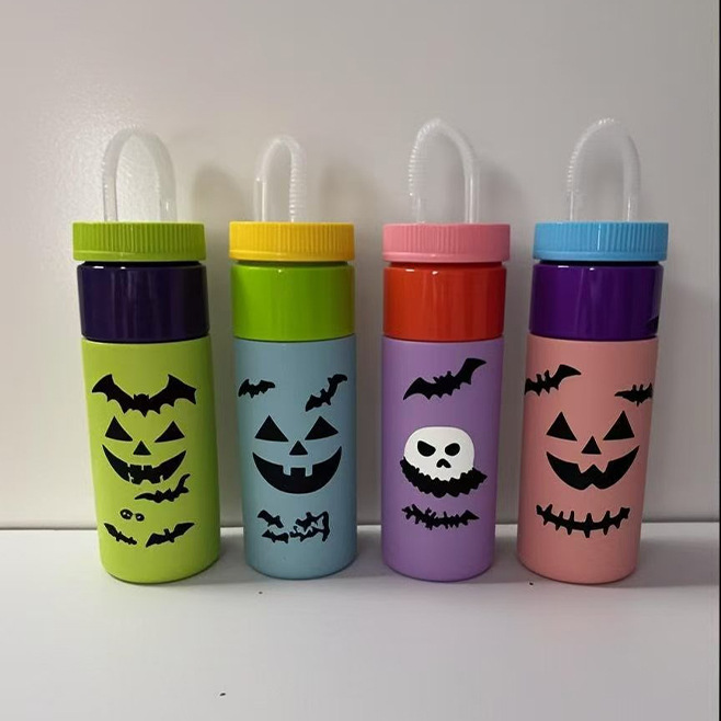 New foreign trade cross-border Christmas cups, portable cooling cups, couple bachelor's water cups, Halloween gifts, wholesale factory Application Scenario