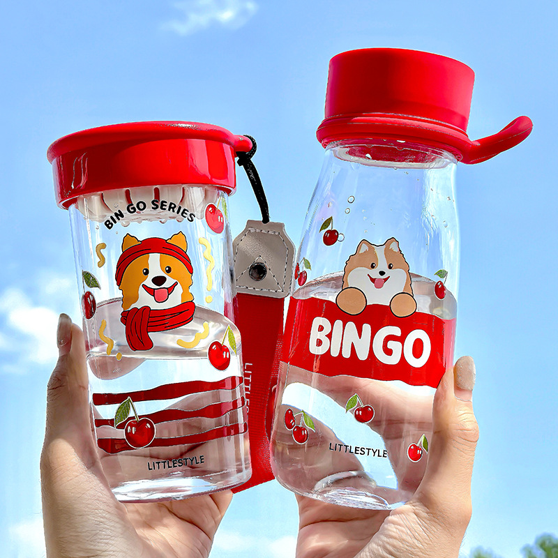 The 2025 new cartoon plastic cup for girls to make tea comes with a tea strainer. It has a high appearance level and an ins style direct drinking cup, which is convenient full figure