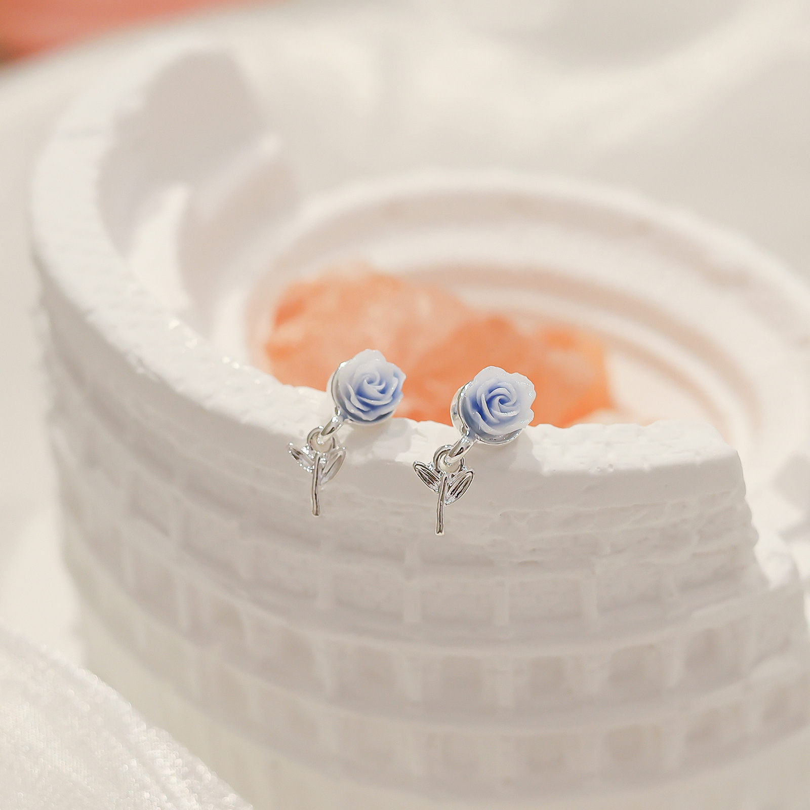 New sweet and cool style Aurora exquisite stud earrings, simple rose flower silver needle earrings, cute and versatile earrings for women wholesale Application Scenario