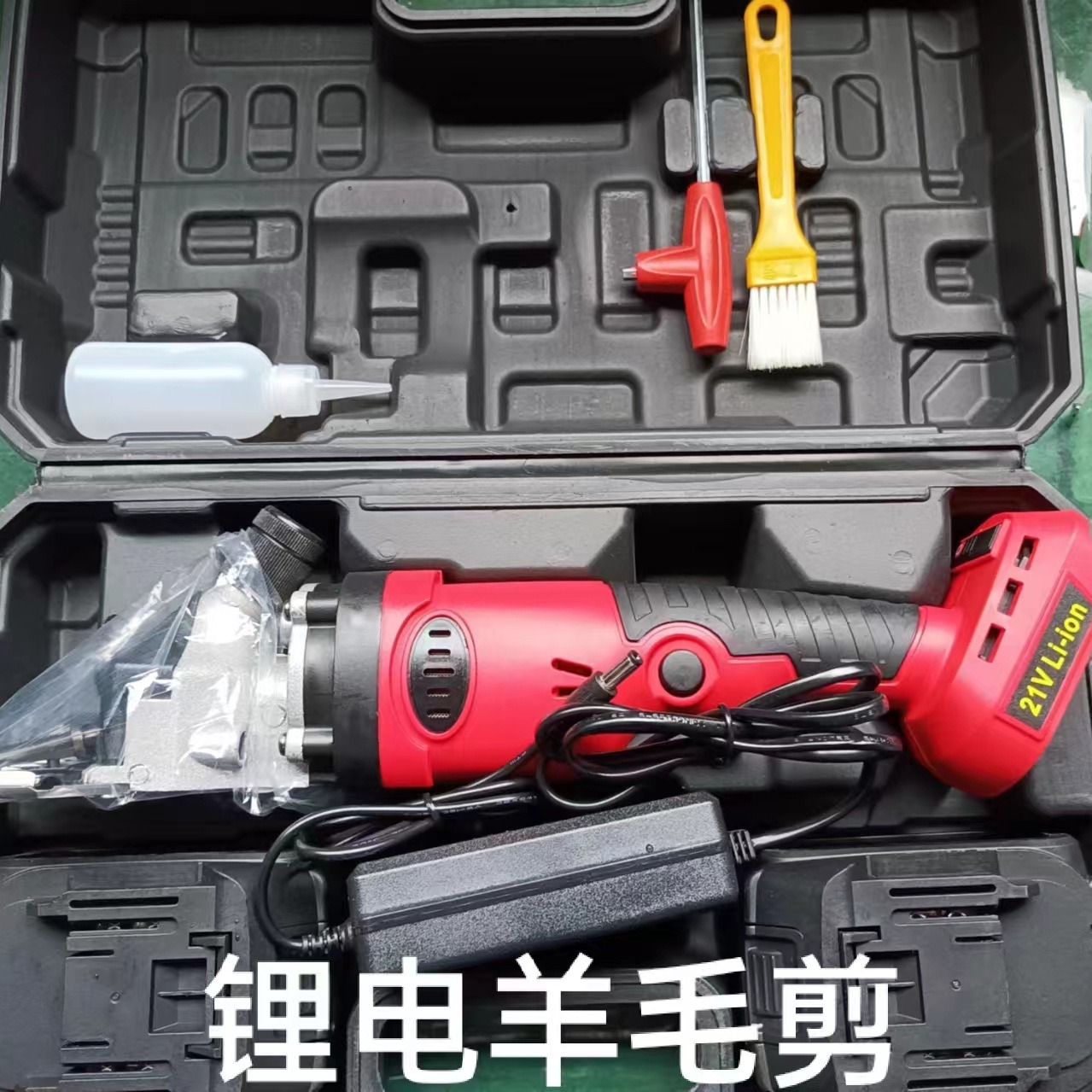 New lithium battery-powered wool shears, electric high-power push shears, professional wool shearing electric pushers, rechargeable wool details Picture