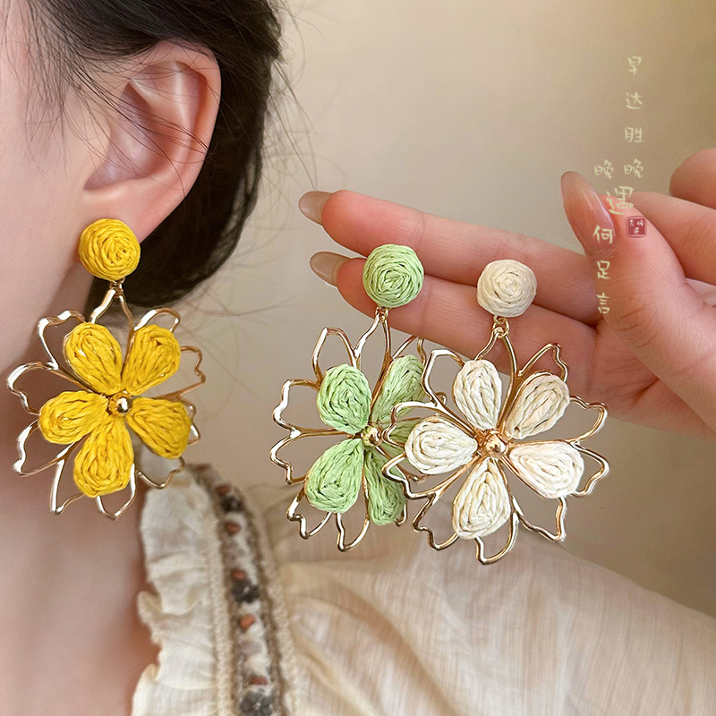 Sea Breeze Moments ~ Straw-woven sunflower Stud Earrings for women's seaside vacation Style - Unique, stunning and exaggerated earrings full figure