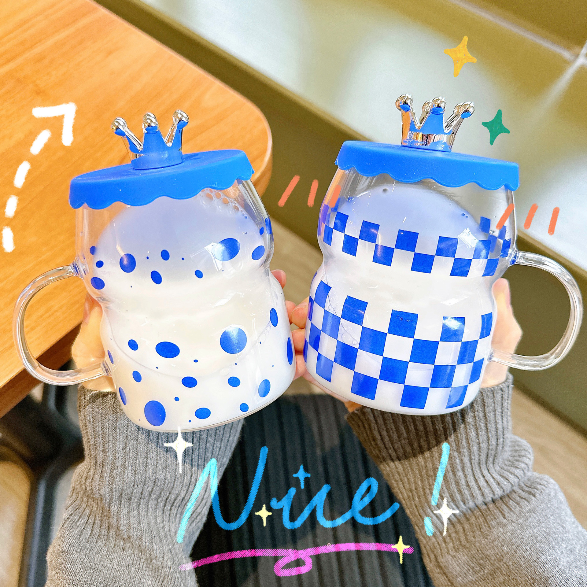 Klein blue glass cup crown creative high appearance level water cup, carry the lid to work summer ins handle cup full figure
