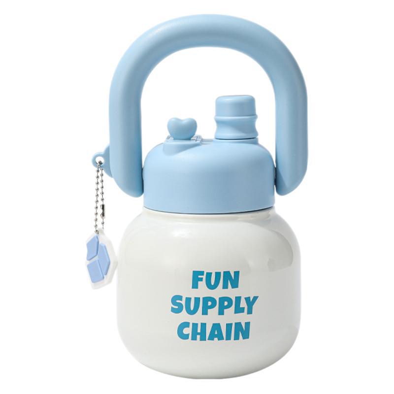 Factory direct supply of portable thermos cups for boys and girls, high appearance level, portable cold preservation straw, large-bellied water cups for the back-to-school season Item Picture