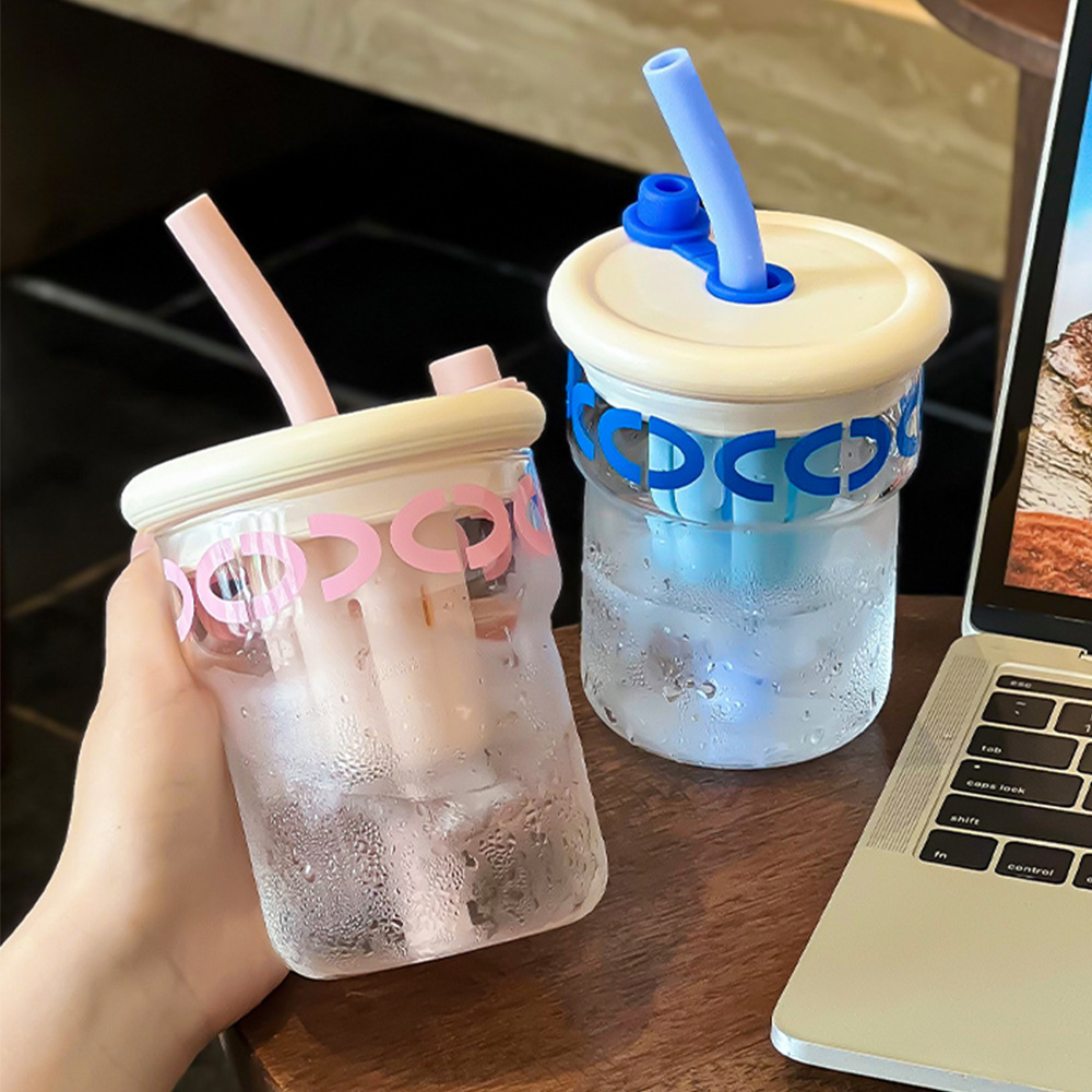 ins simple office coffee cup with filter, high-temperature resistant glass cup, high appearance level couple tea brewing straw cup gift full figure