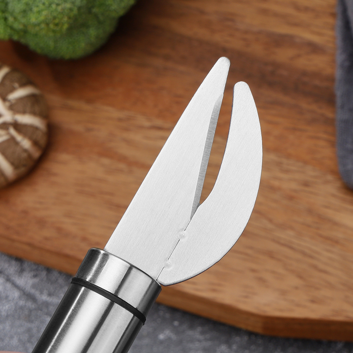 Stainless steel intestinal knife, poultry intestinal knife, small tools for opening chicken, duck and goose intestines, intestinal knife, fish belly cutter Specification drawing