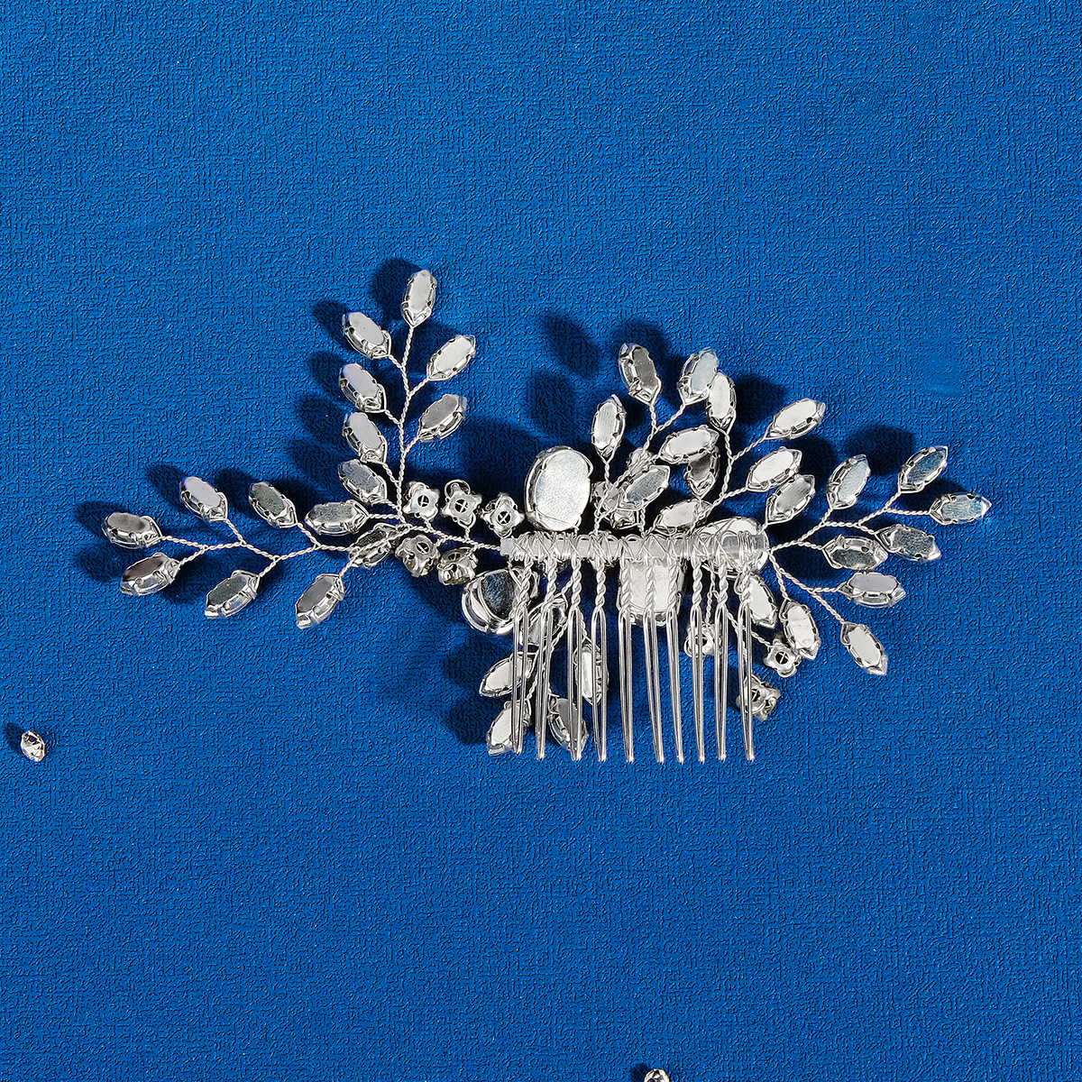 Xiuhe ancient-style hair accessories, new Chinese-style wedding headwear, handcrafted crystal flower combs, simple hair combs, bride headwear Specification drawing