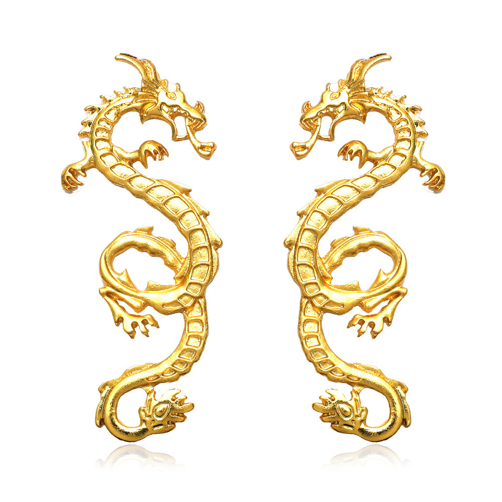 European and American InS-style exaggerated golden dragon earrings, retro female charm, alloy animal stud earrings, zodiac year earrings Item Picture