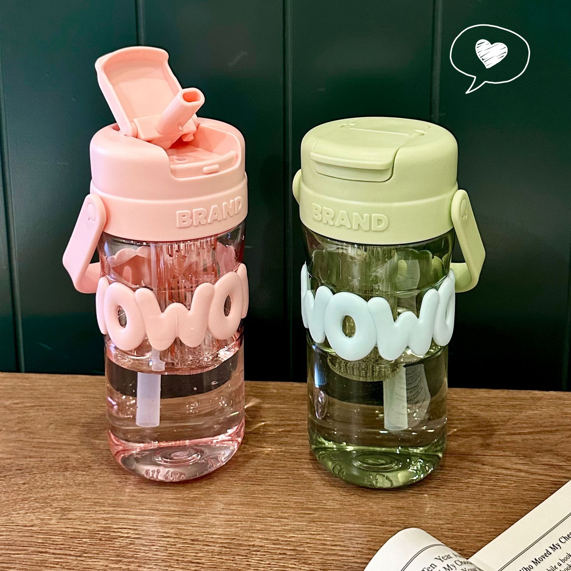 Simple student straw cup, summer hand-held sports plastic cup, office portable, high appearance level fashionable girls' water cup full figure