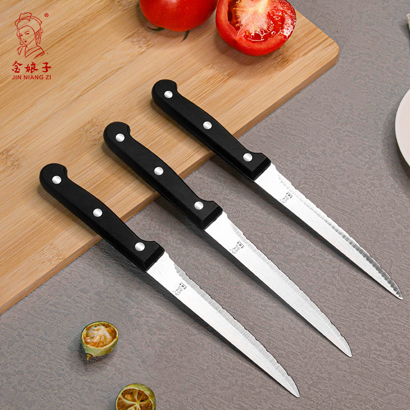 Wholesale stainless steel serrated steak knives, Nordic-style Western-style fruit and vegetable knives, and household camping steak knives from Yangjiang manufacturers full figure