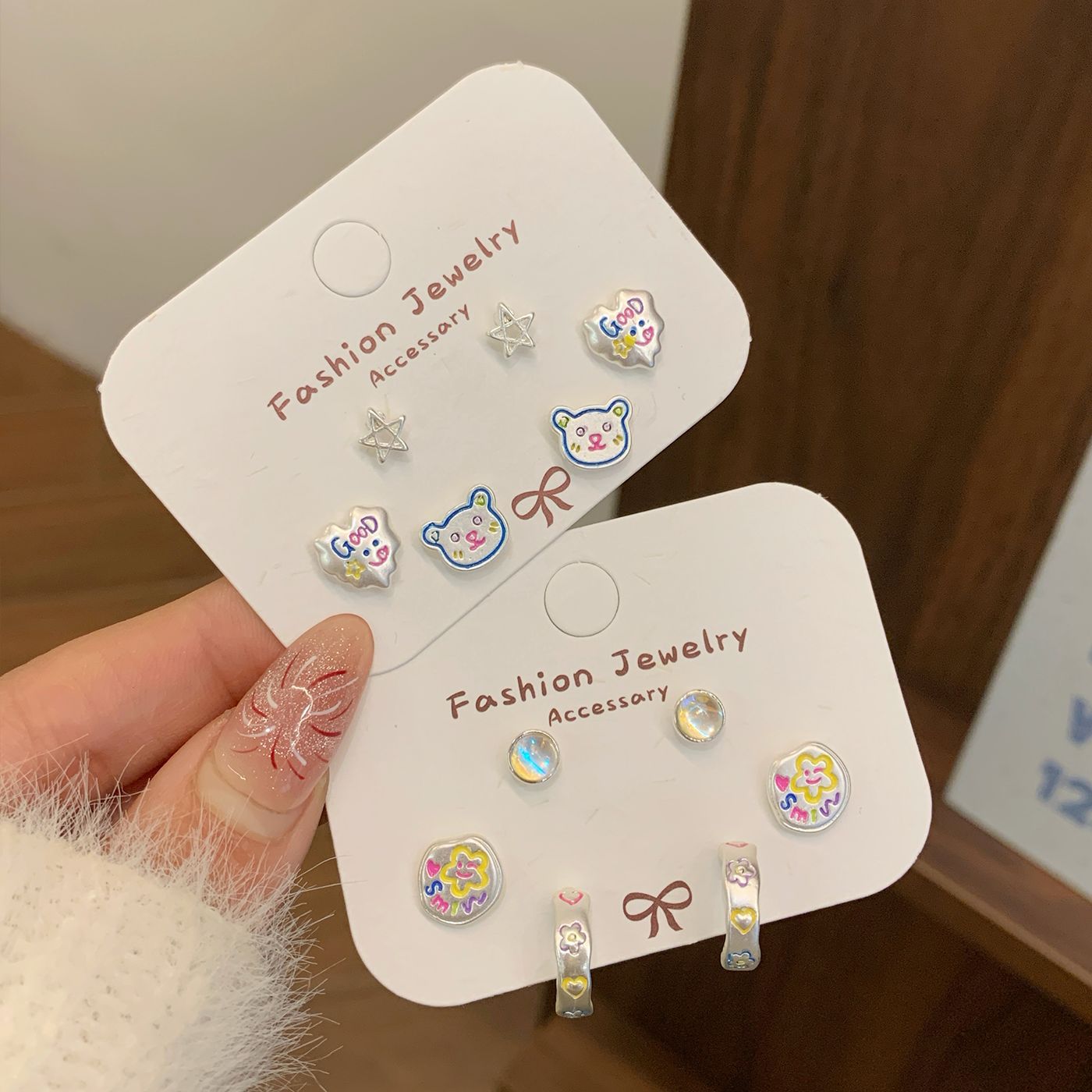 Spring 2025 Colorful hand-painted smiling face flower silver stud earrings, silver needle girl cartoon bear fun student earrings full figure