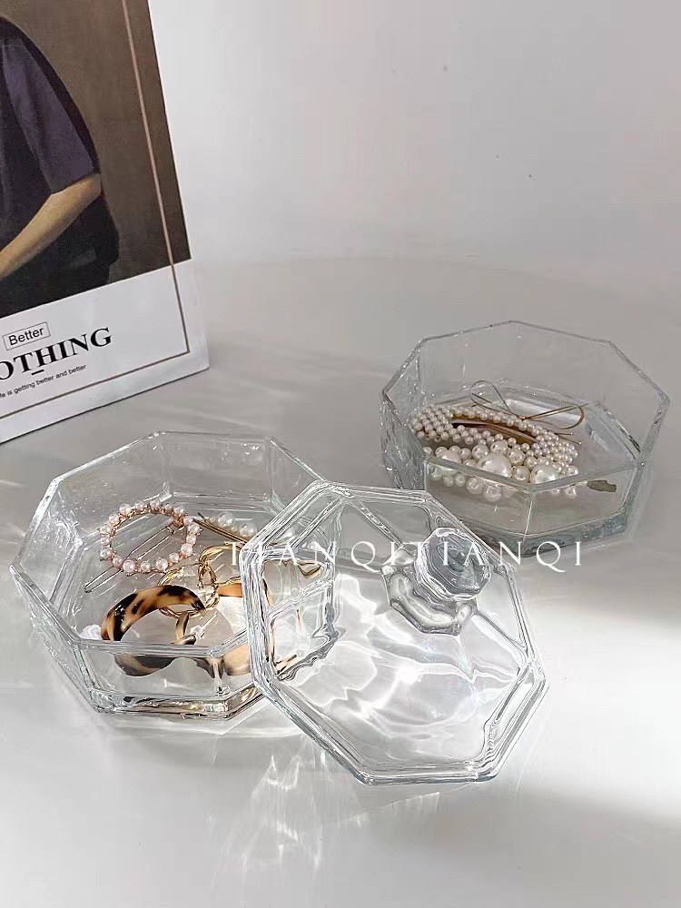 Glass pagoda storage box, jewelry, dust-proof, detachable and washable crystal glass storage box, candy and nut box Specification drawing