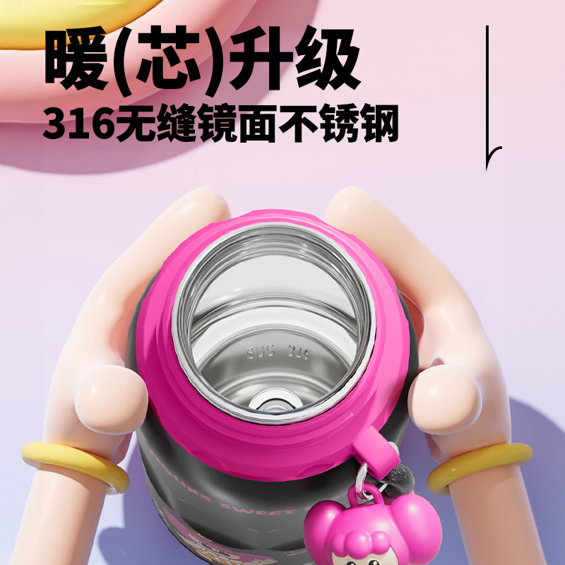 New Candy Girl large-capacity sports water bottle, insulated cup, 316 double-drinking, cold preservation, anti-drop with handle rope, direct drinking cup Application Scenario